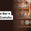 Bar elegante com balcão de madeira escura, garçom sorridente atendendo clientes e terminais de pagamento modernos nas mesas, para sistema gratuito.